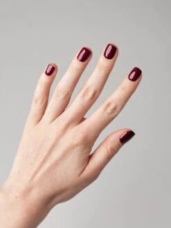 018 Soak Off Shellac Deep Rouge Romance -Nagelgeräte Geschäft 018 Soak Off Shellac Deep Rouge Romance 2