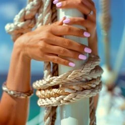 Soak Off Color Gel Lavender 10 Soak Off Color Gel Lavender -Nagelgeräte Geschäft 6109627021 nd24naildesign 42631 a womans hands wrapped around the mast of 3b6bc657 76e5 47fa 8fd2 2d92acd5d55c